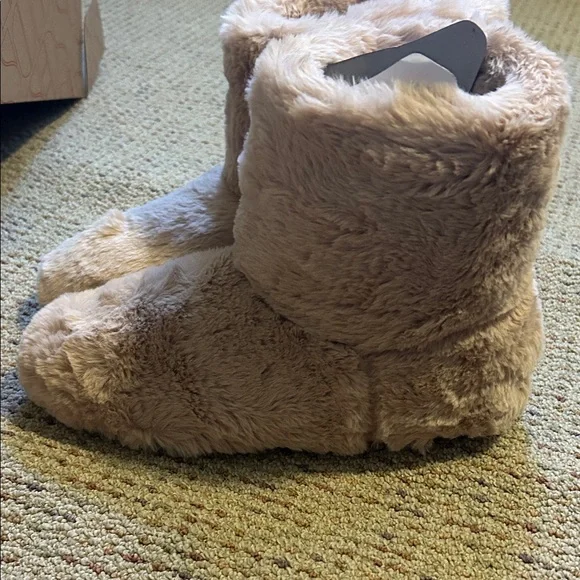 Freedom Moses KUSH COLLECTION Sativa Cozy Tan Winter Boots for Women - Picture 9 of 16